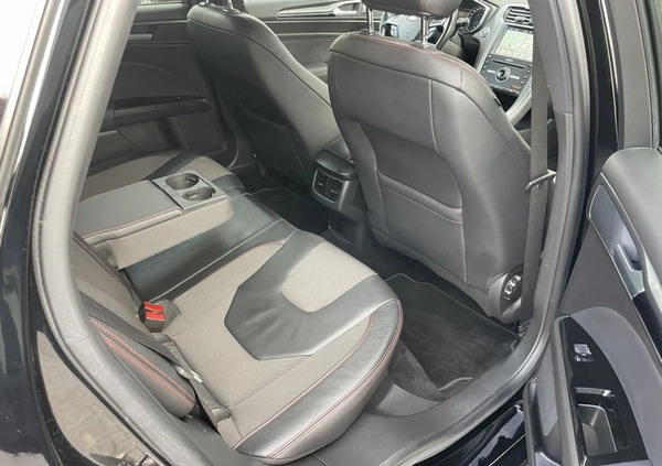 Ford Mondeo cena 78900 przebieg: 104000, rok produkcji 2019 z Czarnków małe 781